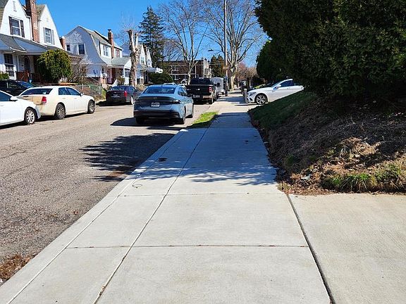 2nd image of 7818 Cedarbrook Ave