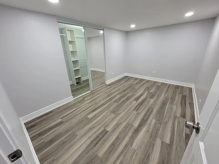 8715 W Summerdale Ave #G — Photo 5