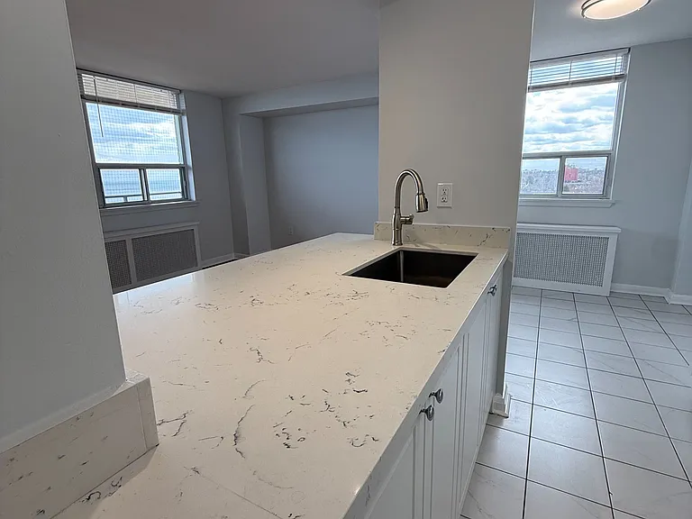 2663 Lake Shore Blvd W #802 — Photo 13
