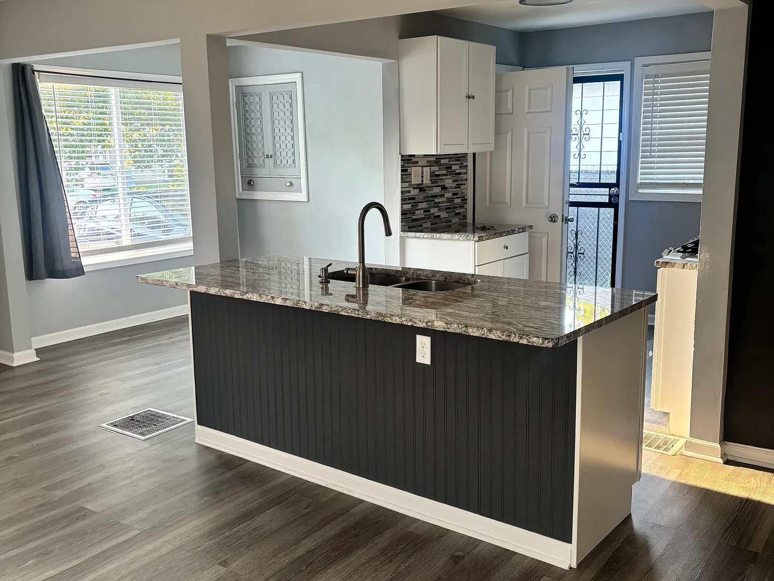2 bed, 1632 sqft, $1,700 — Photo 3