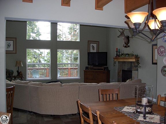 5th image of 29510 Kerns Dr
