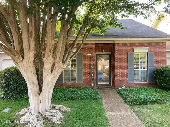 15 Stanford Ct, Jackson, MS 39211