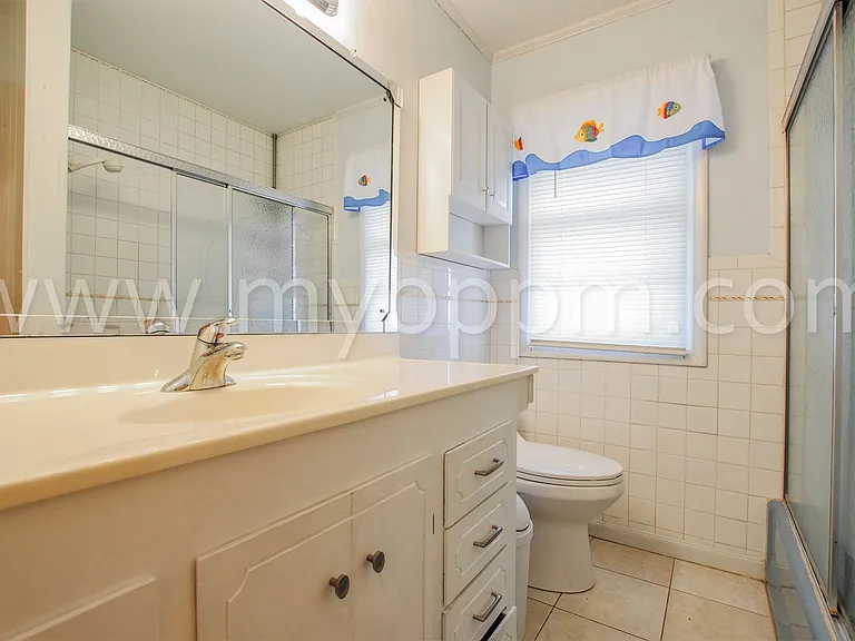 4114 N 54th St — Photo 13