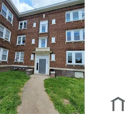 122 N Lawn Ave