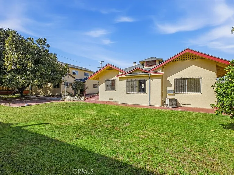 209 N Monterey St — Photo 6