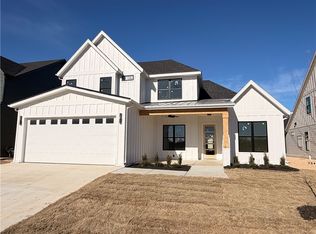 4105 W Murfield Dr, Rogers, AR 72758