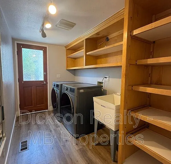 3970 Bolivar Ct #LEASE UP — Photo 11