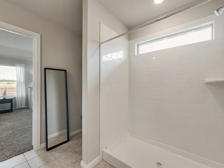16545 Springs Rd — Photo 13