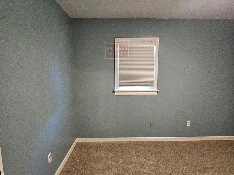 5305 Hill Dr — Photo 9