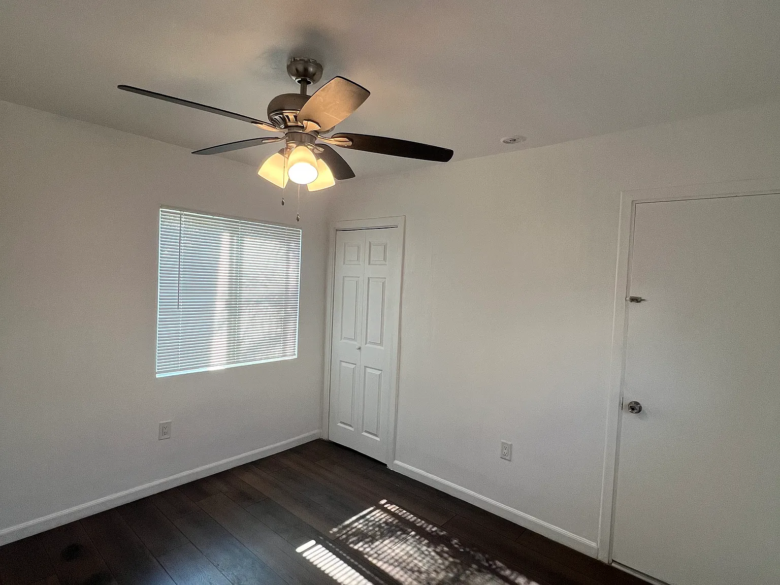 122 E Quintard St — Photo 2