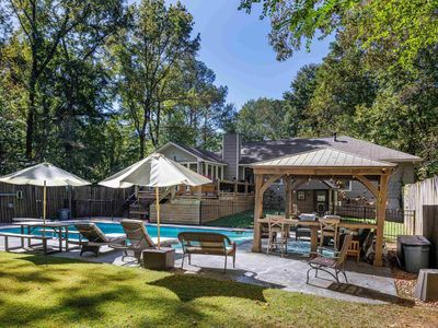 3821 River Run Trl, Birmingham, AL, 35243
