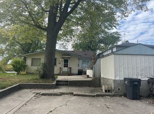 3733 Willow Dr NE, Grand Rapids, MI