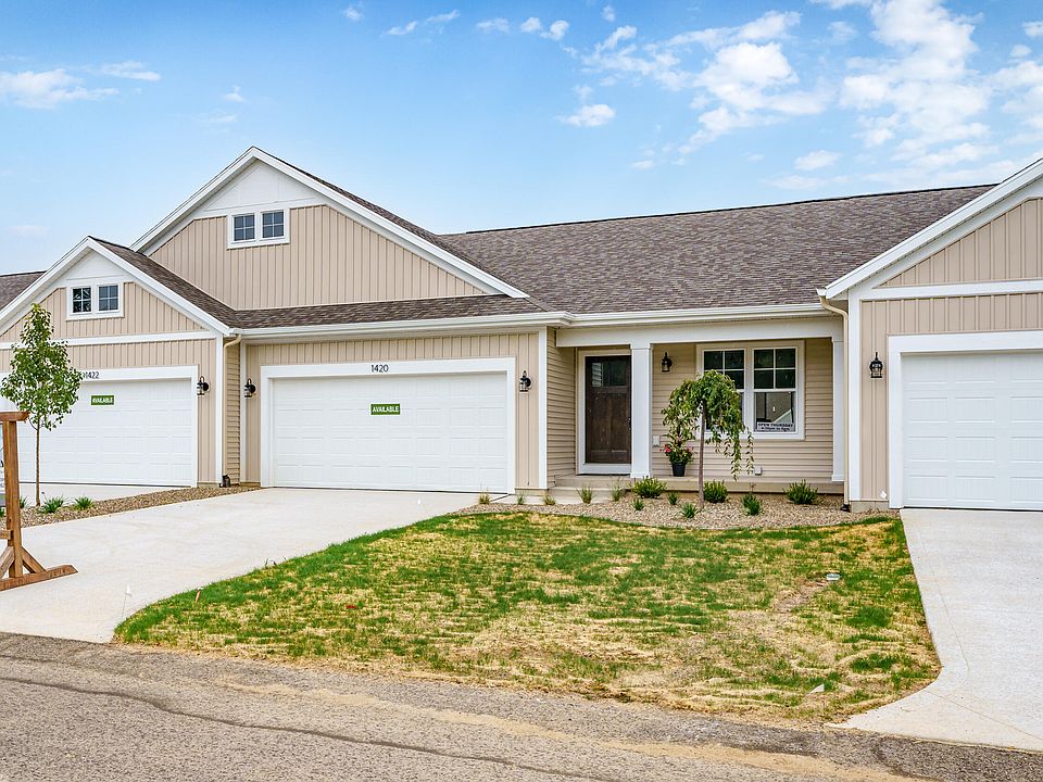 1st image of 1420 N Village Cir