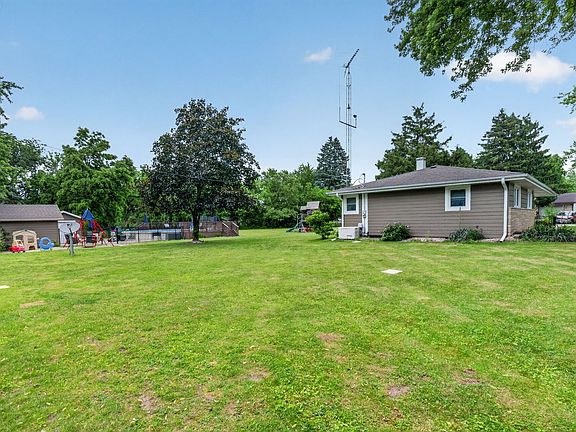 2nd image of 23854 W Essex Dr