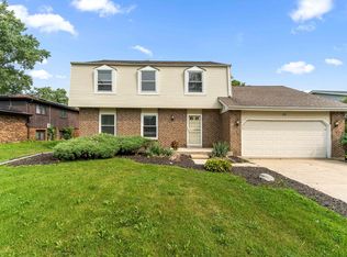 939 Honey Ln, Crete, IL 60417