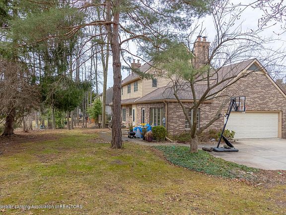 2nd image of 1276 Hillwood Cir