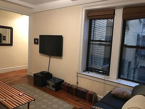 2nd image of 325 W 77th St APT 2C
