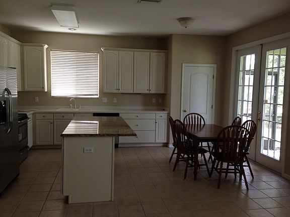 Kitchen / Breakfast nook
