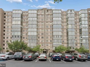 Riverview At Lansdowne Woods, Lansdowne, VA 20176