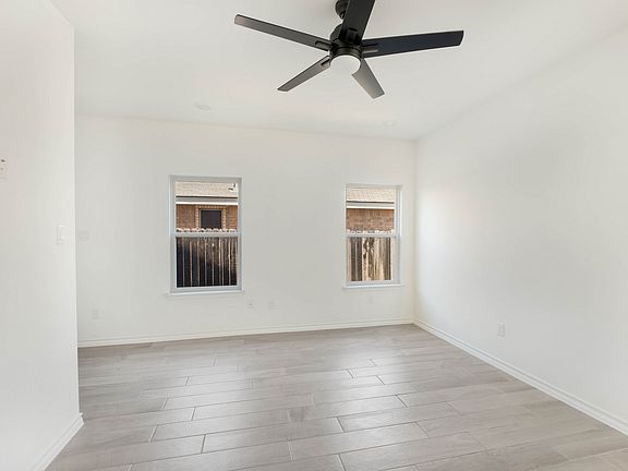 5th image of 9018 Wellwood St #101