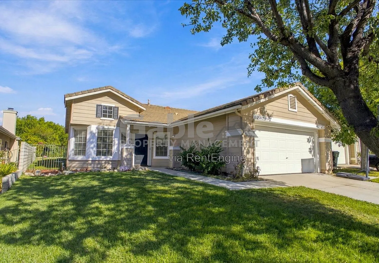 4 bed, 2.0 bath, 1600 sqft, $4,100 — Photo 1