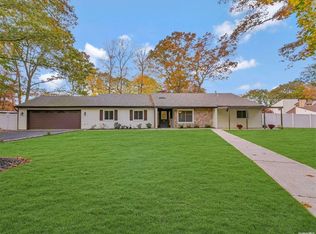 430 Randall Rd, Ridge, NY 11961