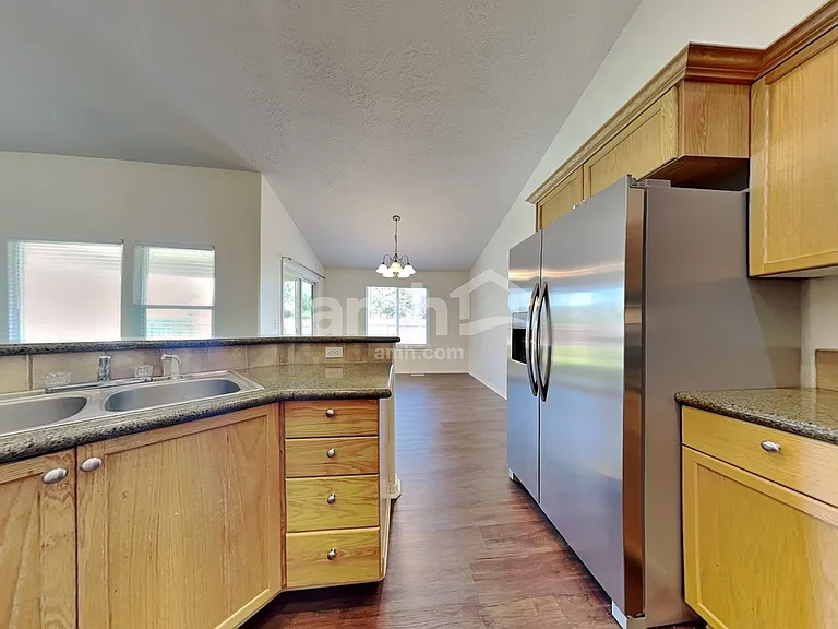 11324 W Blake Dr — Photo 3