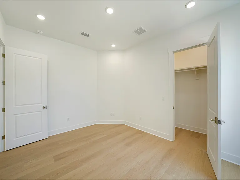 1615 Pathways Dr — Photo 11