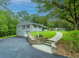 71 Hillis Ter, Poughkeepsie, NY 12603