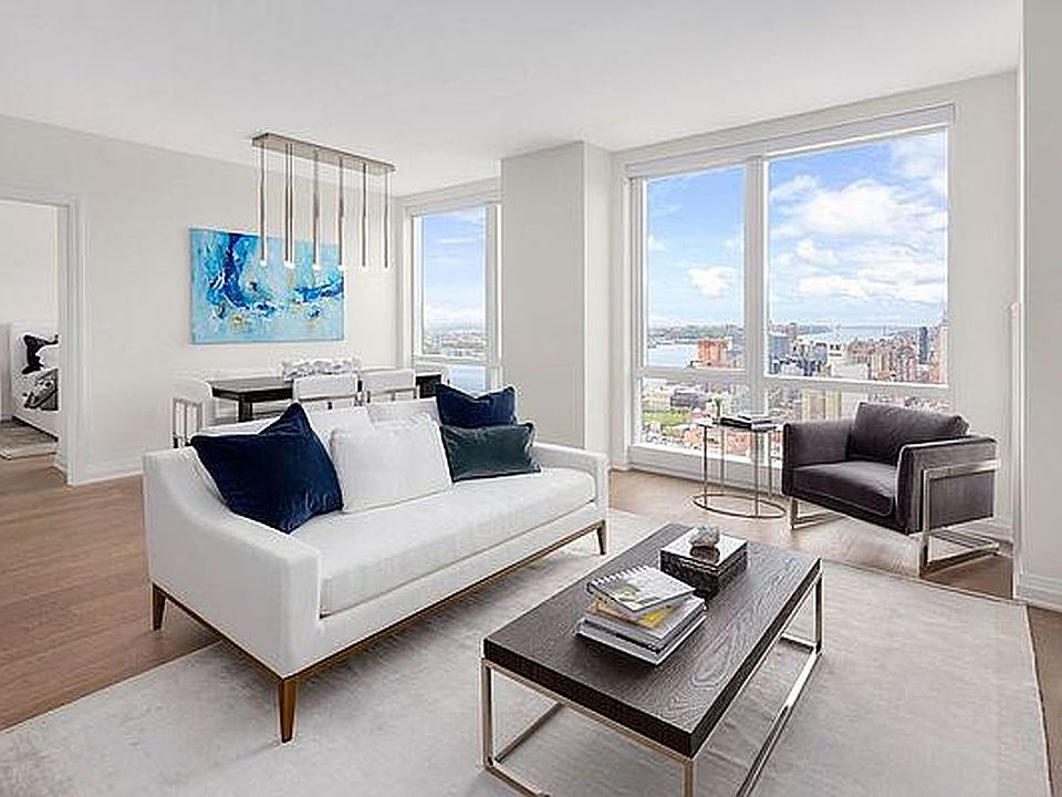 1st image of 460 W 42nd St APT 52N