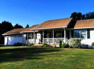 23 Oak Grove Dr, Brewer, ME 04412