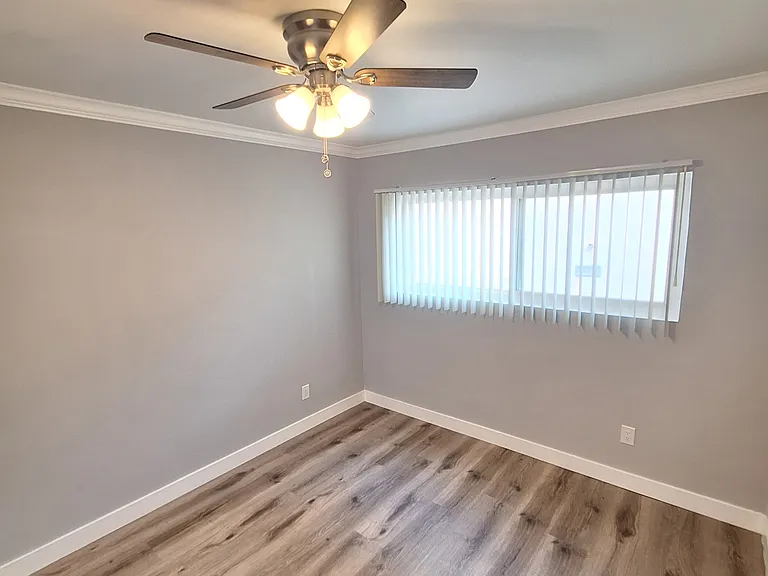 13961 Oxnard — Photo 12