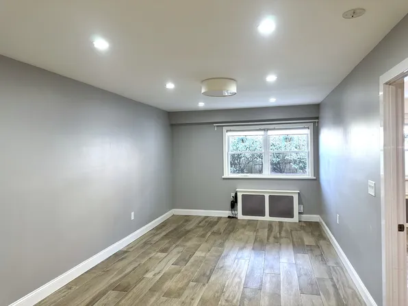 92-11 241st St Floor 1, Bellerose, NY 11426