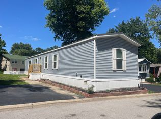 97 Greendale Ct, Saint Charles, MO 63301