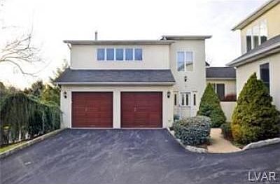 1st image of 16 Aspen Ct