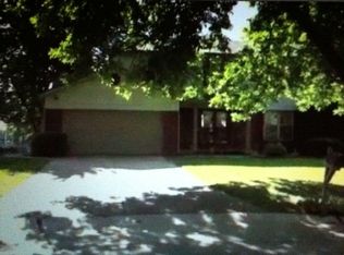 128 Country Brook Ct, Saint Charles, MO 63303