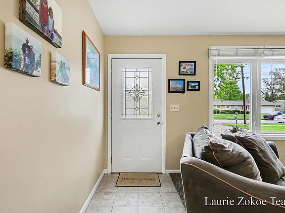 5th image of 4109 Singel Dr SW