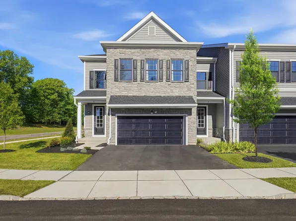 5 Pimlico Pl, Oakland, NJ 07436