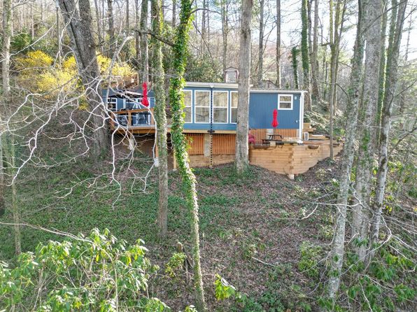 140 Thunderbird Trl, Lake Santeetlah, NC 28771