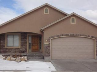 7046 W Dry Sycamore Ln, West Jordan, UT 84081