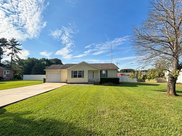 114 11th Ave NW, Winchester, TN 37398