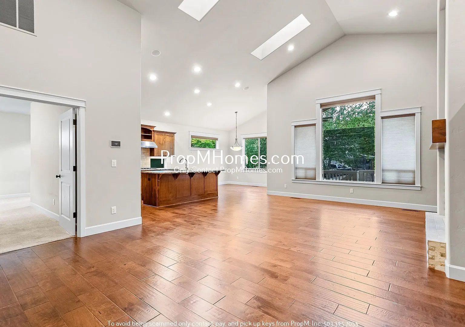 Luxury Three Bedroom Escape in Bull Mountain! — Photo 3