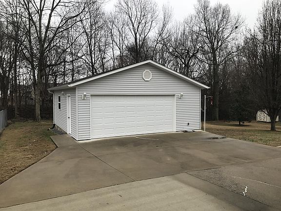 4th image of 177 Kings Deer Dr