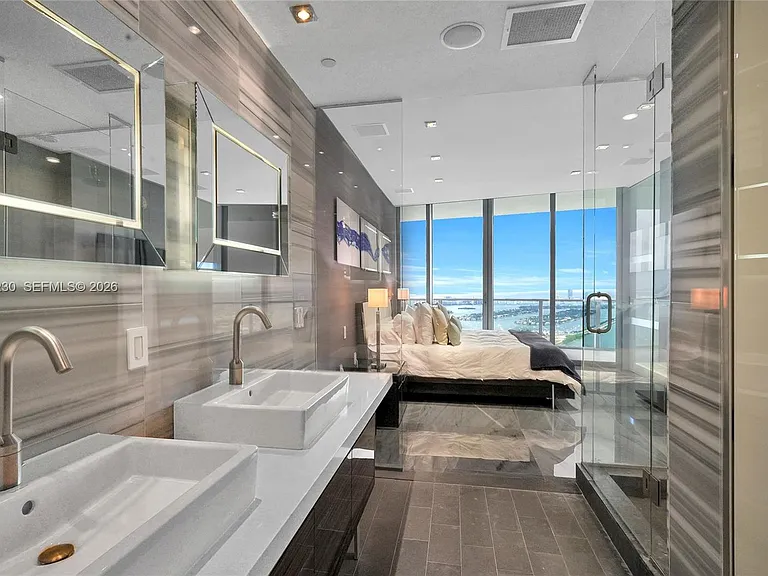 1100 Biscayne Blvd #6001 — Photo 30