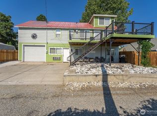 703 Boetzkes Ave, Manson, WA 98831