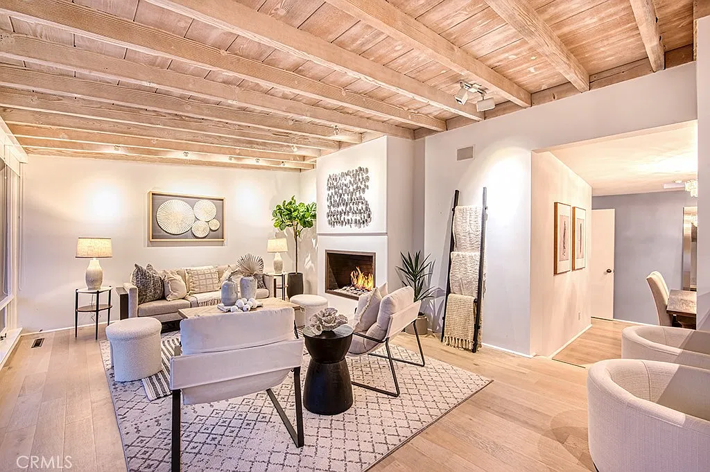 3 bed, 1626 sqft, $10,000 — Photo 3