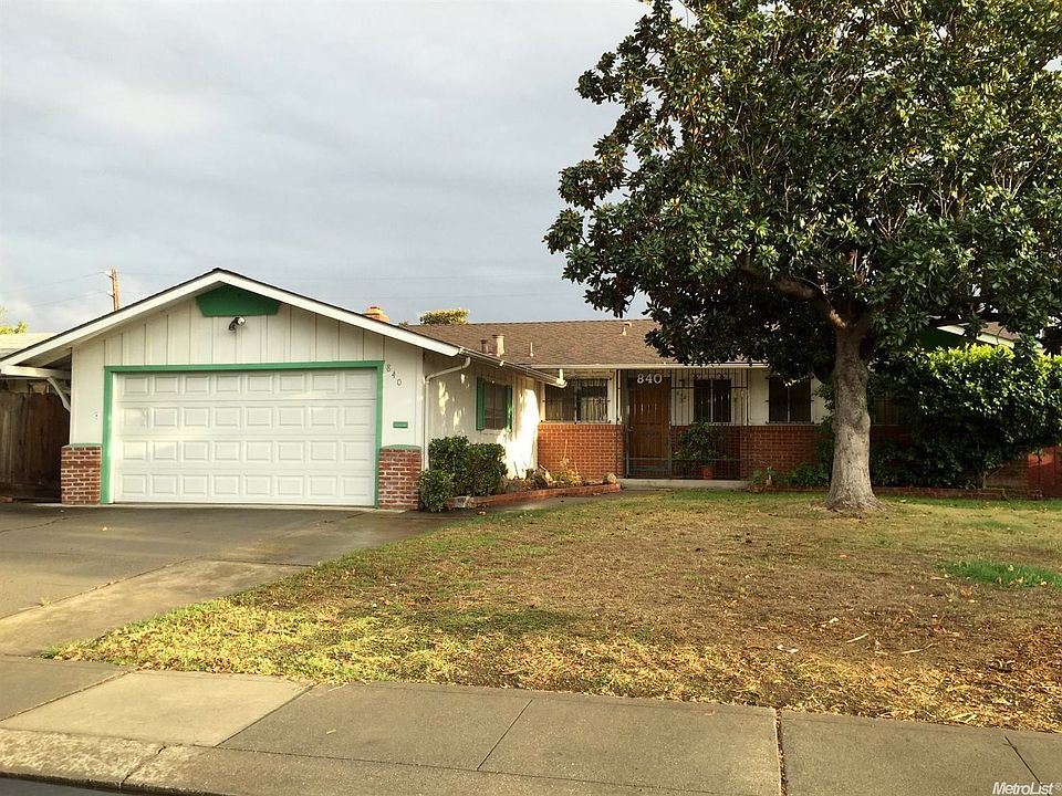 1st image of 840 E Yorkshire Dr