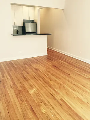 Rented by Metropolis Real Estate of Manhattan | media 21