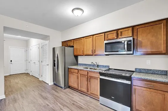 1622 W Market St #104 — Photo 6