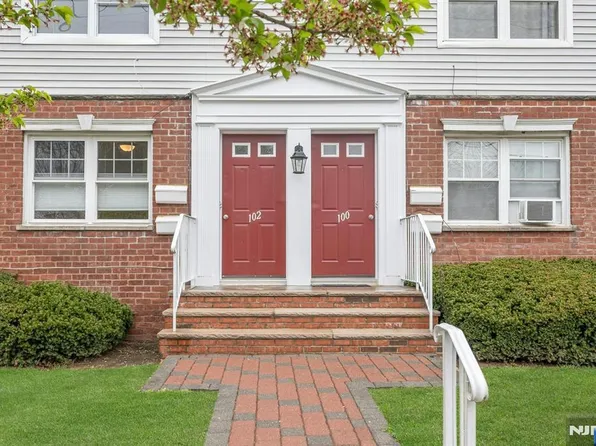 102 Hastings Ave, Rutherford, NJ 07070